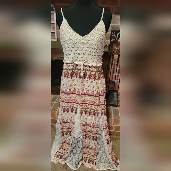 J Gee Dresses & Skirts - Boho Crochet-Tiered Maxi Dress in Cream and Pink